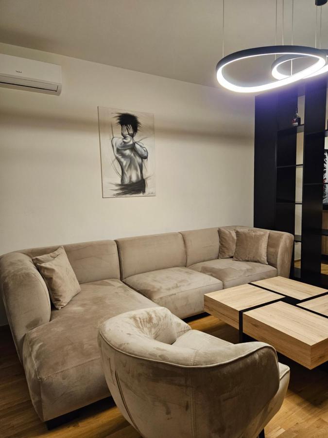 Adav Luxus Apartment 비소코 외부 사진